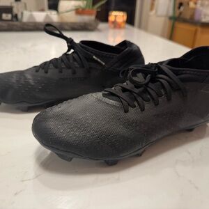 adidas predator Men's Black Soccer Cleats